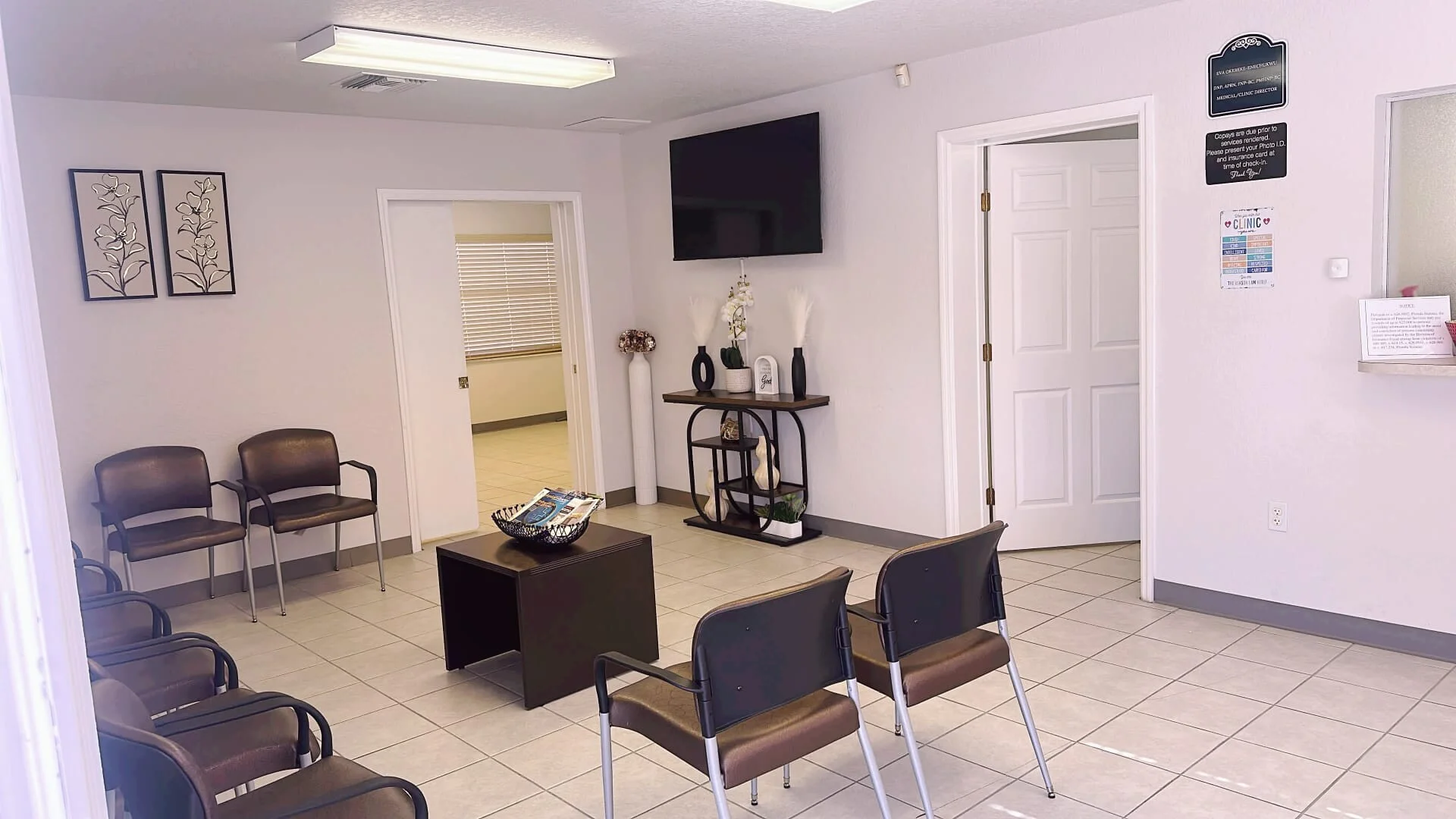 Supreme CHS waiting room with seating and décor